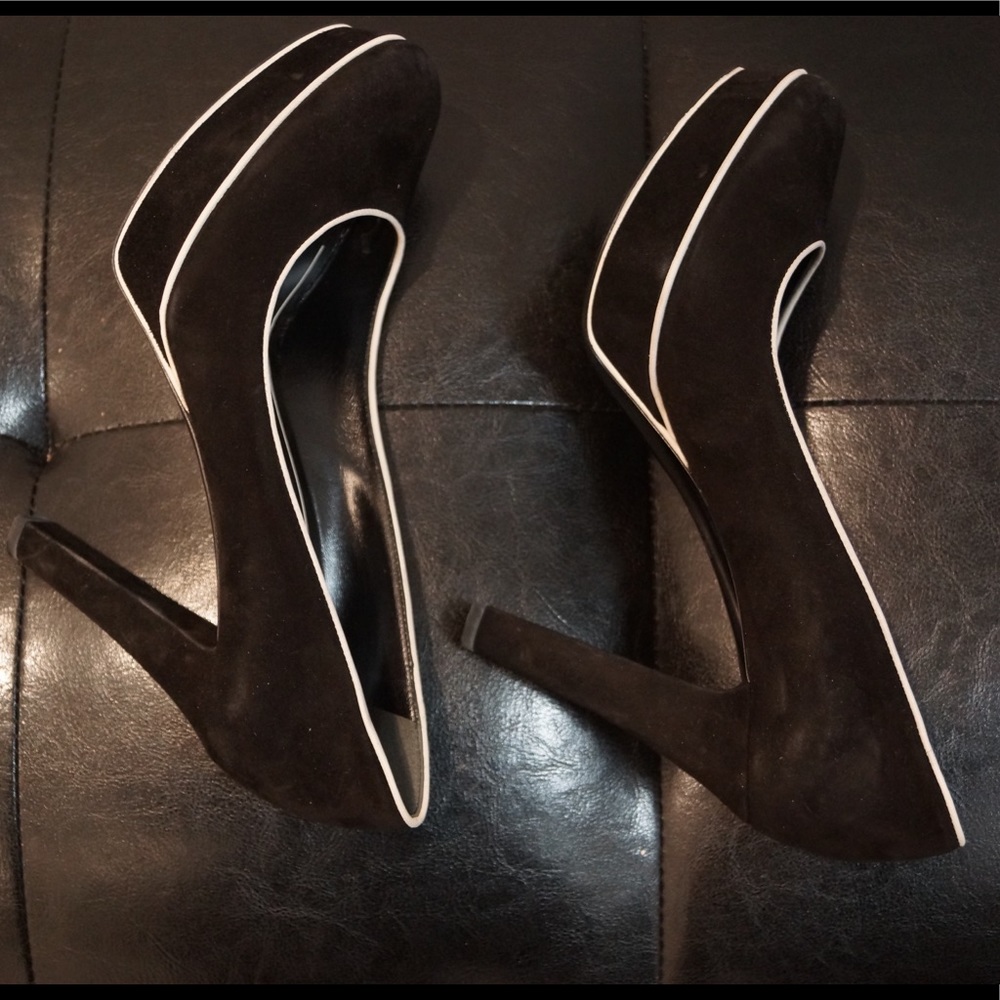Gucci Suede Platform Pump Black/White - Picture 3 of 9